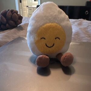 Jellycat Amuseable Blushing Egg